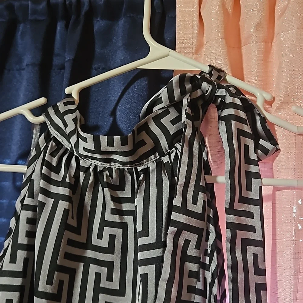 Blouse - Picture 3 of 3